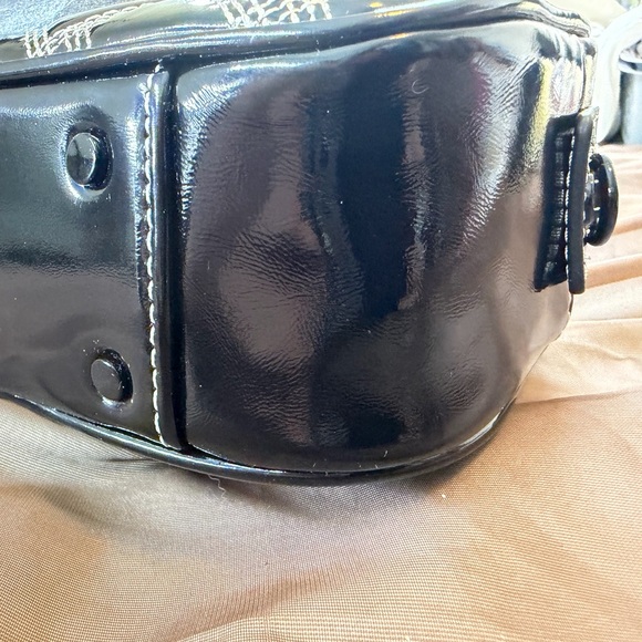 Kurt Geiger Black and White NWOT Quilted Satchel Crossbody Bag. - Picture 7 of 9